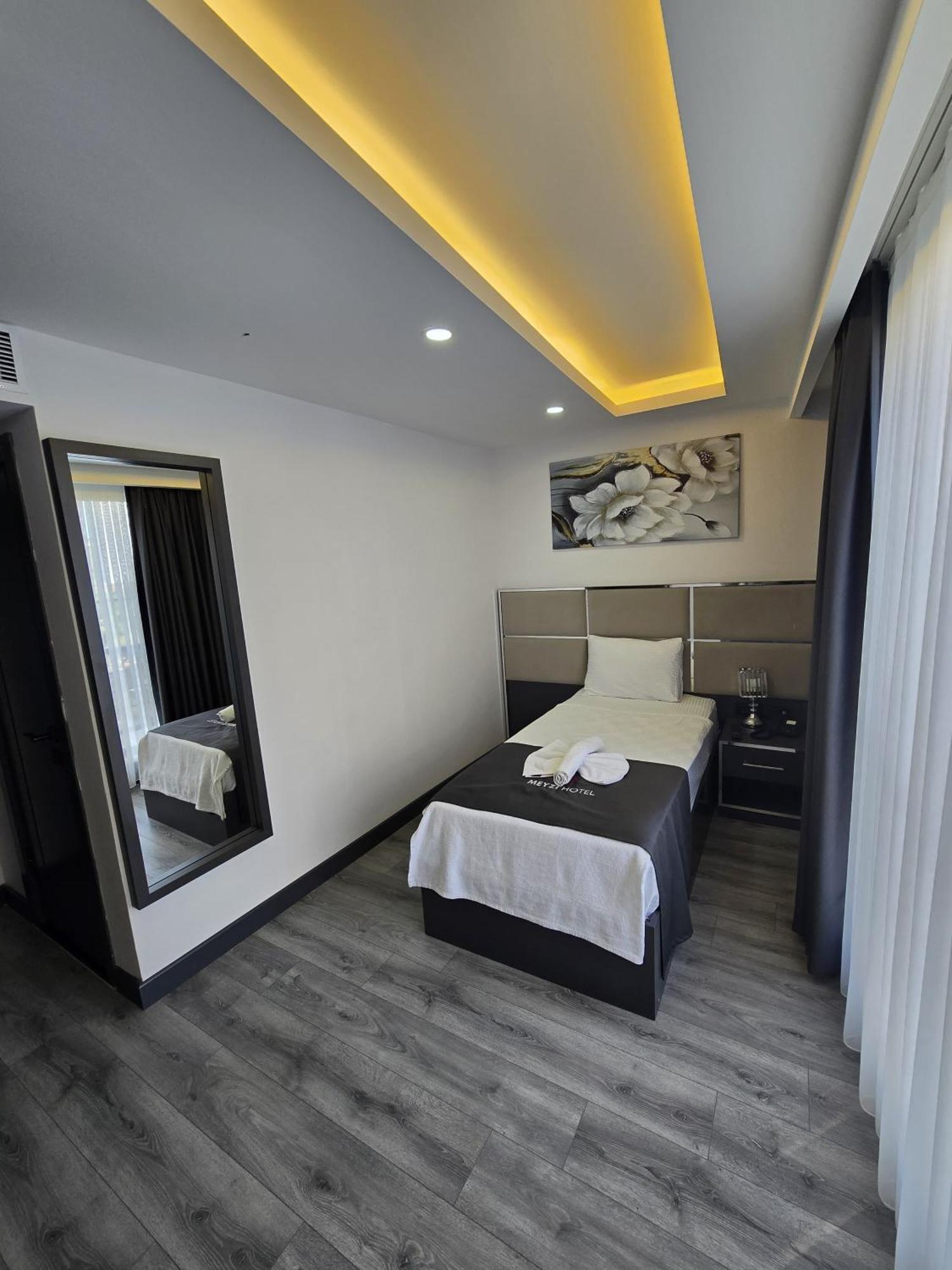 Meyzi Hotel Isztambul Kültér fotó